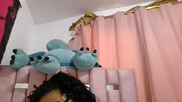 Snapshot of abby_moss_2 chatting on November 2025 01:00:02 PM abby moss 2 online show from November 2025 01:00:02 PM