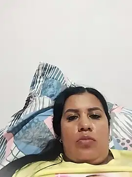 Snapshot of Candy-Samanthy chatting on November 2025 04:49:01 PM Candy-Samanthy online show from November 2025 04:49:01 PM