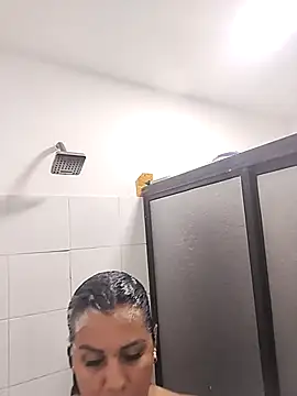 Snapshot of Candy-Samanthy chatting on November 2025 08:22:01 PM Candy-Samanthy online show from November 2025 08:22:01 PM