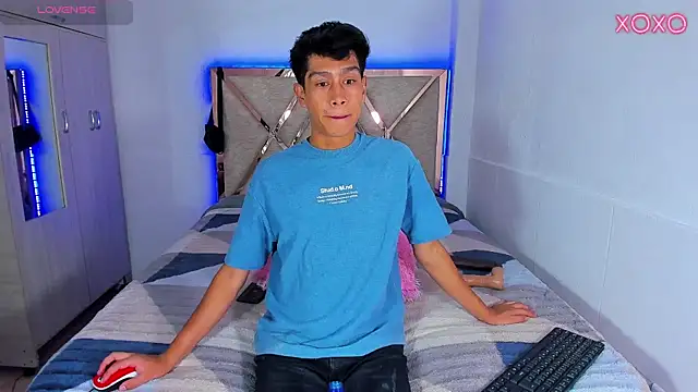 Snapshot of Jacovo2002 chatting on October 2025 08:30:02 PM Jacovo2002 online show from October 2025 08:30:02 PM