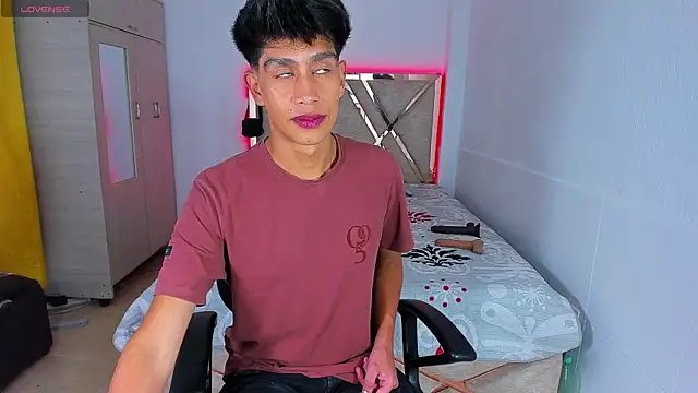 Snapshot of Jacovo2002 chatting on October 2025 01:50:02 AM Jacovo2002 online show from October 2025 01:50:02 AM