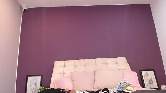 Snapshot of Valerii_Mariin chatting on November 2025 08:31:01 PM Valerii Mariin online show from November 2025 08:31:01 PM