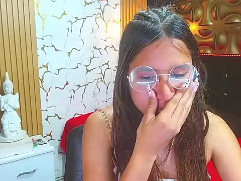 tinibunny online show from November 2025 07:36:01 PM