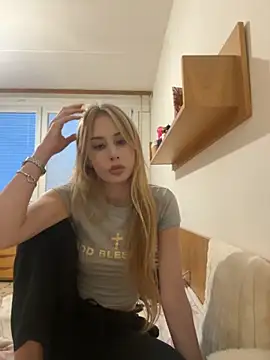 Snapshot of JudithCarly chatting on November 2025 03:47:02 PM JudithCarly online show from November 2025 03:47:02 PM