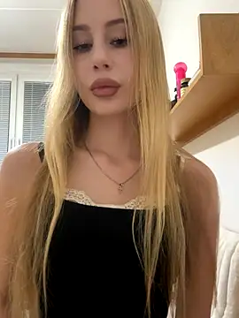 Snapshot of JudithCarly chatting on November 2025 08:08:01 PM JudithCarly online show from November 2025 08:08:01 PM