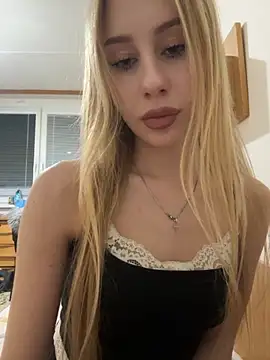 Snapshot of JudithCarly chatting on November 2025 07:45:02 PM JudithCarly online show from November 2025 07:45:02 PM