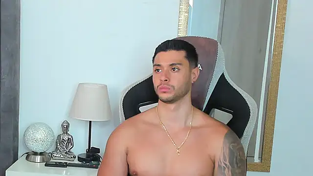 Snapshot of Ken_mailik1 chatting on March 2026 05:40:01 PM Ken mailik1 online show from March 2026 05:40:01 PM