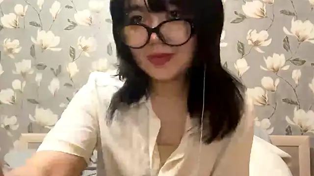 Snapshot of YunaMuse chatting on October 2025 08:08:01 PM YunaMuse online show from October 2025 08:08:01 PM
