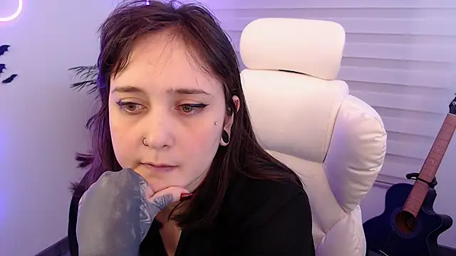 Snapshot of Fallenag666 chatting on November 2025 01:49:02 AM Fallenag666 online show from November 2025 01:49:02 AM