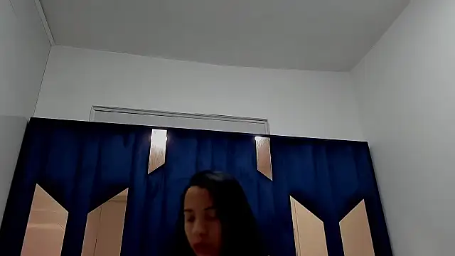 Snapshot of Perla_Jonhson_Rs chatting on November 2025 01:15:02 PM Perla Jonhson Rs online show from November 2025 01:15:02 PM