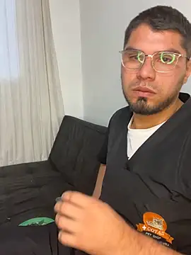 Snapshot of mirallesandbig chatting on November 2025 10:23:01 PM mirallesandbig online show from November 2025 10:23:01 PM