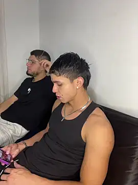 mirallesandbig online show from February 2026 11:53:02 PM