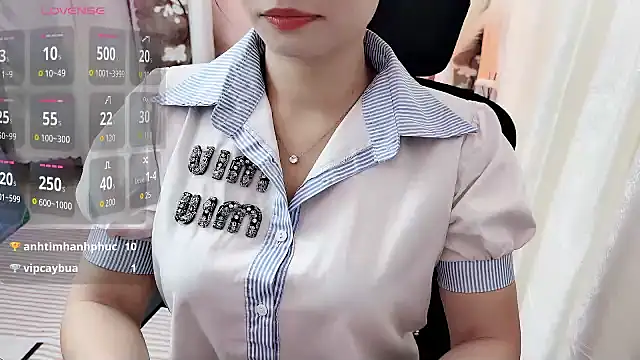 Snapshot of Xuka2594 chatting on November 2025 06:18:01 PM Xuka2594 online show from November 2025 06:18:01 PM