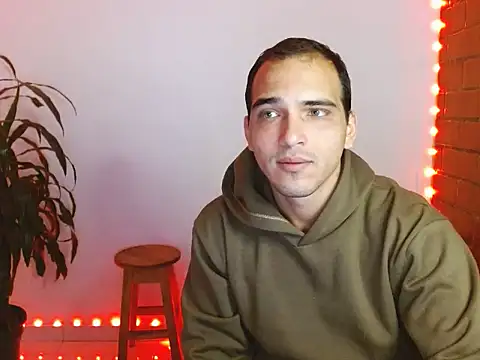 Snapshot of Maax3023 chatting on October 2025 12:41:02 PM Maax3023 online show from October 2025 12:41:02 PM