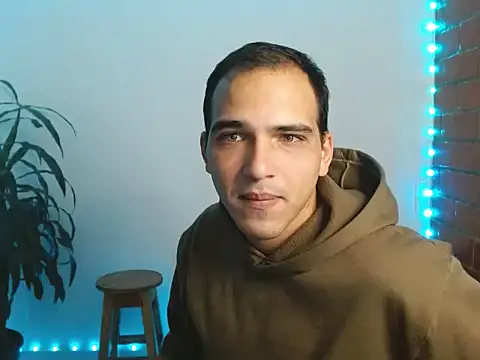 Snapshot of Maax3023 chatting on October 2025 01:12:01 PM Maax3023 online show from October 2025 01:12:01 PM