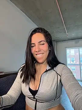 Lolathebaddie online show from February 2026 05:22:02 PM