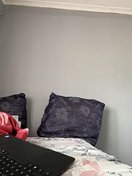 Snapshot of Wildpineapple chatting on November 2025 01:11:02 PM Wildpineapple online show from November 2025 01:11:02 PM