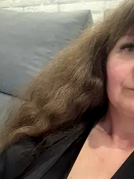 Snapshot of Butterfly8385 chatting on October 2025 08:55:02 PM Butterfly8385 online show from October 2025 08:55:02 PM