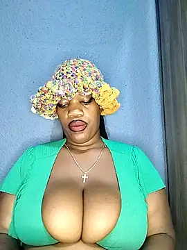 Snapshot of SweetBedroomEyez chatting on April 2026 01:52:01 AM SweetBedroomEyez online show from April 2026 01:52:01 AM