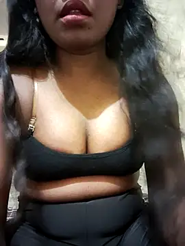 Lovely Payal online show from October 2025 02:57:02 PM