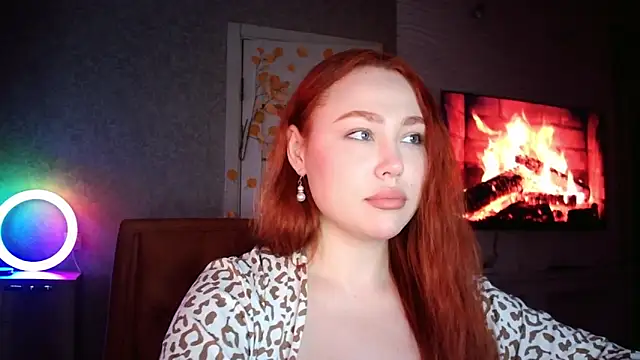 Snapshot of LolaMint_ chatting on November 2025 11:38:02 AM LolaMint online show from November 2025 11:38:02 AM