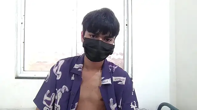 Snapshot of lil-twink19 chatting on October 2025 04:48:02 AM lil-twink19 online show from October 2025 04:48:02 AM
