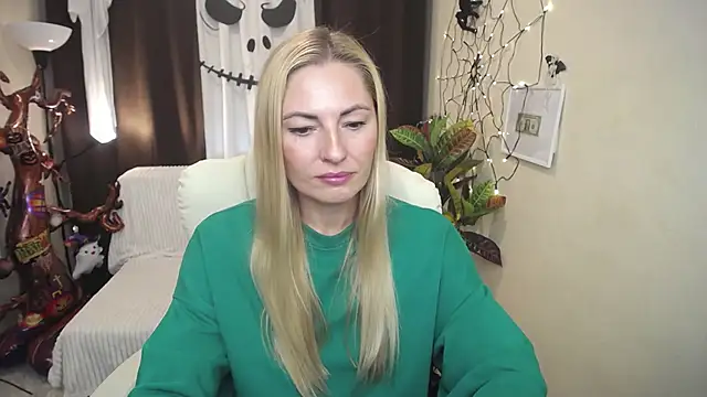 AnitaBlommby online show from October 2025 12:15:02 PM