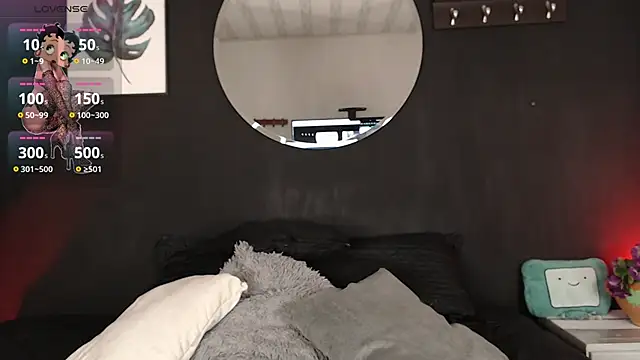 Snapshot of TamaraaRoss_ chatting on December 2025 07:08:02 PM TamaraaRoss online show from December 2025 07:08:02 PM