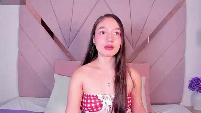 Snapshot of laila_gale chatting on October 2025 12:26:02 PM laila gale online show from October 2025 12:26:02 PM