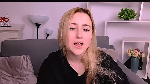 Lulu   Moon online show from March 2026 10:01:01 PM