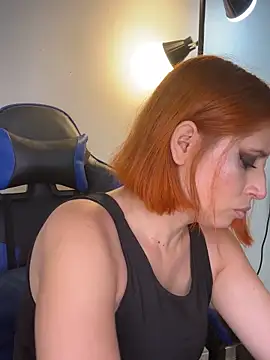 Snapshot of Adeline_1 chatting on November 2025 09:17:02 PM Adeline 1 online show from November 2025 09:17:02 PM