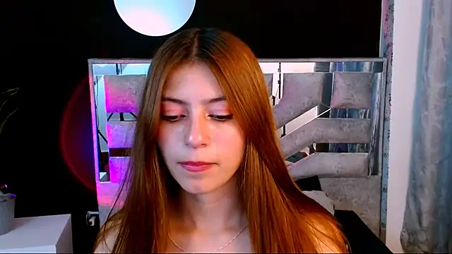 Snapshot of viky_evanss chatting on November 2025 07:14:02 PM viky evanss online show from November 2025 07:14:02 PM