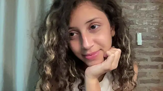 Snapshot of absoluthorrorfield chatting on November 2025 04:34:01 AM absoluthorrorfield online show from November 2025 04:34:01 AM