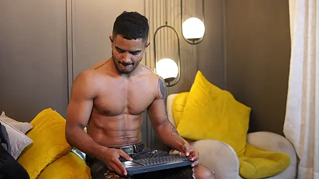 Reik Vonn online show from May 2026 08:26:01 PM