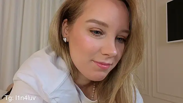 AIicaparkerc online show from November 2025 09:26:02 PM