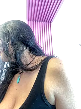 Snapshot of Fatimareid chatting on October 2025 10:58:02 AM Fatimareid online show from October 2025 10:58:02 AM