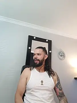 Snapshot of AlukardBig chatting on November 2025 02:28:02 PM AlukardBig online show from November 2025 02:28:02 PM