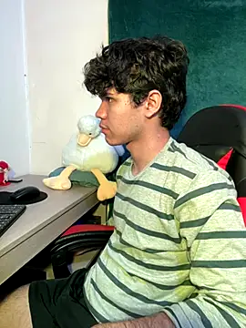 Im Camii online show from October 2025 06:19:02 PM