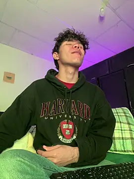 Im Camii online show from February 2026 05:44:02 PM