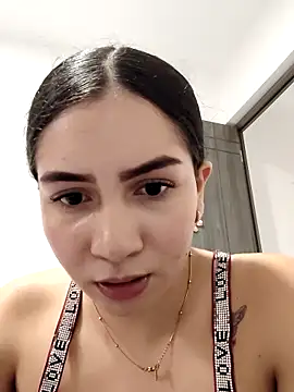 Snapshot of sophia_salazar18 chatting on October 2025 10:10:01 PM sophia salazar18 online show from October 2025 10:10:01 PM