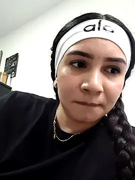 Snapshot of sophia_salazar18 chatting on October 2025 08:29:01 PM sophia salazar18 online show from October 2025 08:29:01 PM