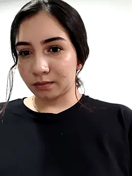 Snapshot of sophia_salazar18 chatting on October 2025 09:06:01 PM sophia salazar18 online show from October 2025 09:06:01 PM