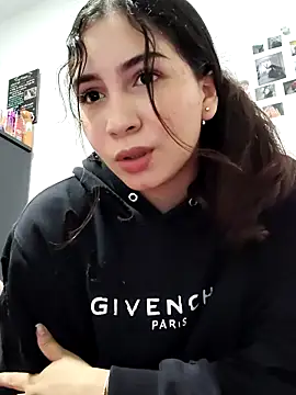 Snapshot of sophia_salazar18 chatting on October 2025 09:26:02 PM sophia salazar18 online show from October 2025 09:26:02 PM