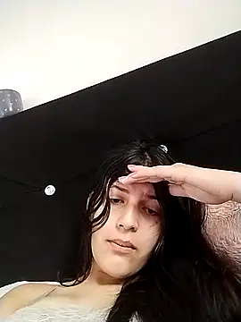 Snapshot of Thaila-Aurora chatting on October 2025 04:40:02 PM Thaila-Aurora online show from October 2025 04:40:02 PM