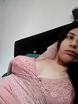 Snapshot of Thaila-Aurora chatting on October 2025 02:23:02 PM Thaila-Aurora online show from October 2025 02:23:02 PM