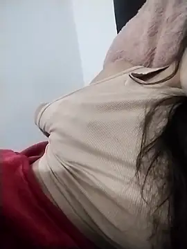 Snapshot of Thaila-Aurora chatting on October 2025 02:15:01 AM Thaila-Aurora online show from October 2025 02:15:01 AM