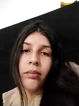 Snapshot of Thaila-Aurora chatting on November 2025 11:37:02 PM Thaila-Aurora online show from November 2025 11:37:02 PM