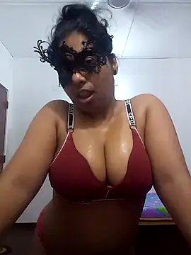 Expose Queen online show from April 2026 05:52:01 PM