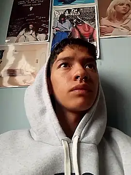 Snapshot of heyy_noah11 chatting on October 2025 04:38:02 PM heyy noah11 online show from October 2025 04:38:02 PM