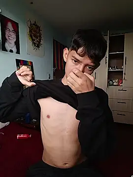 Snapshot of heyy_noah11 chatting on November 2025 08:19:02 PM heyy noah11 online show from November 2025 08:19:02 PM